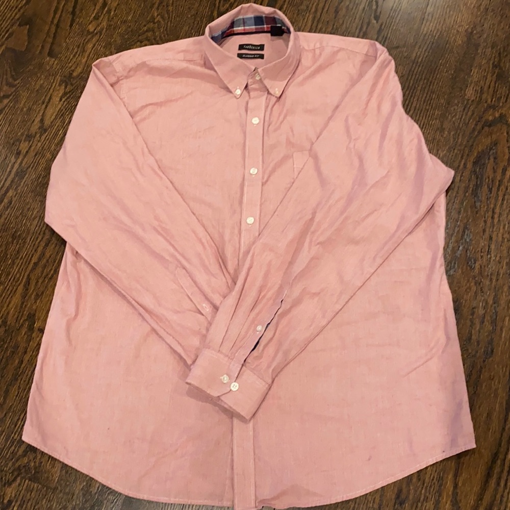 Van Heusen Men’s Long Sleeve Button Down Size XL